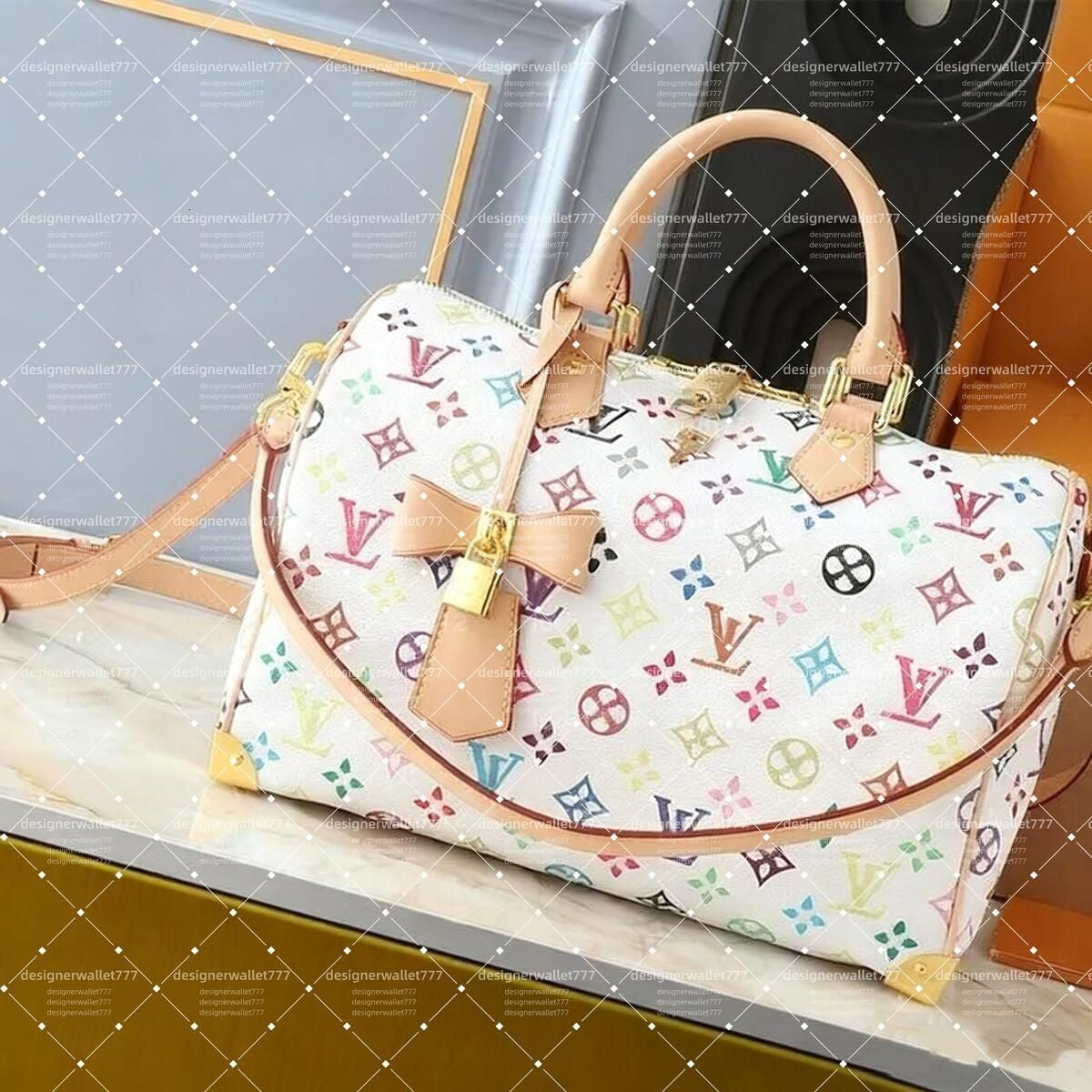 Luxury Women's Designer Tote Bag with Metal Plate and Chain Detail - 10A TOP Soft 30 Lucky Teddy P9 Travel Handbag with Wallet and Mirror
